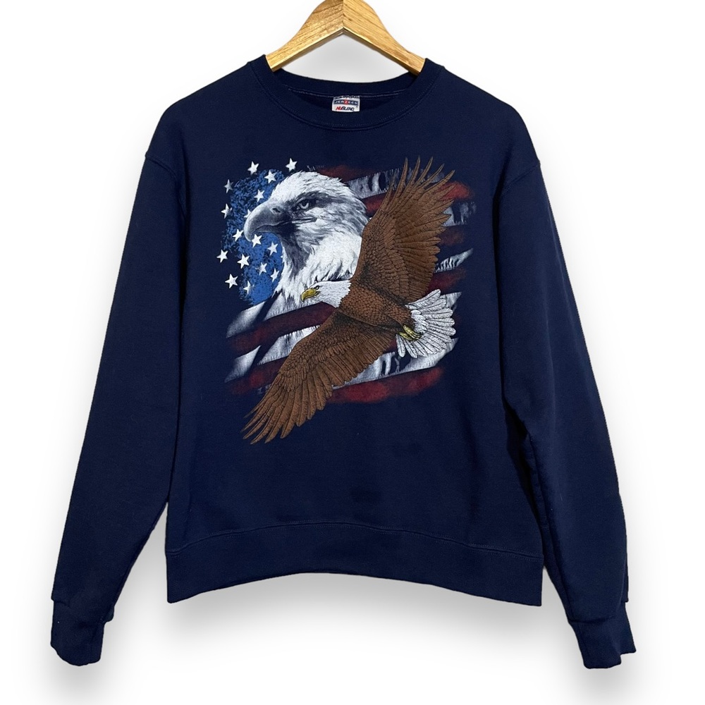 Jerzees crewneck sweater w/ USA flag & bald eagles‎ - medium